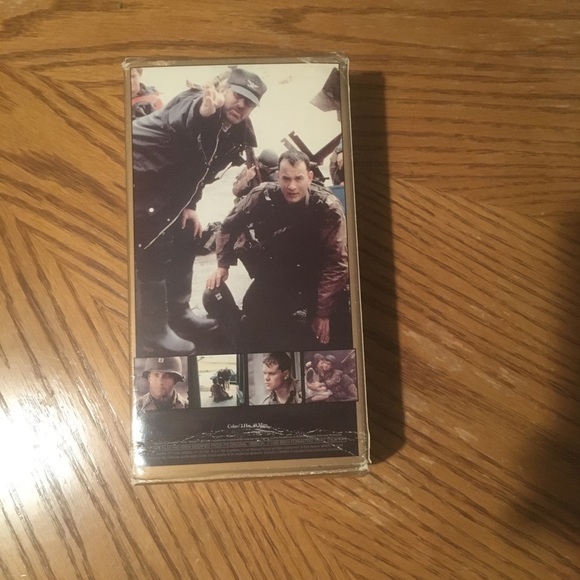 3 VHS VCR Movies Titanic Saving Private Ryan Schindler’s List - Picture 4 of 8